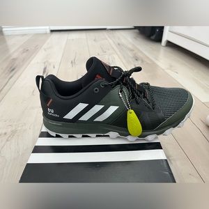 Men’s adidas cloud foam ortholite Kanadia 8 tr m brand new